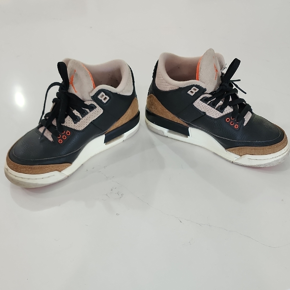 Jordan 3 Retro - Picture 7 of 8